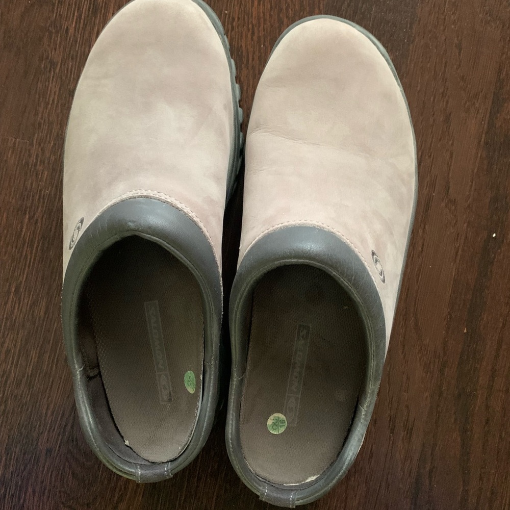 Salomon Women's Athletic Shoes in Taupe and Charcoal